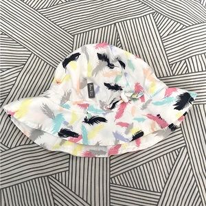 Infant girls sun hat size small (3-12m)